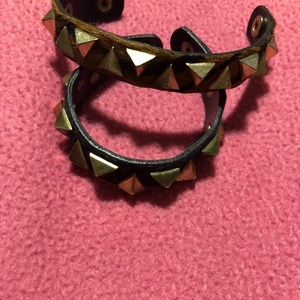 $$$ GUC Kingstar studded wrap bracelets